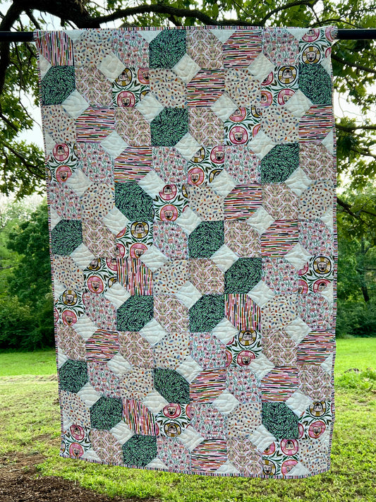 Handmade Savannah Dreams Quilt; 40 x 60"